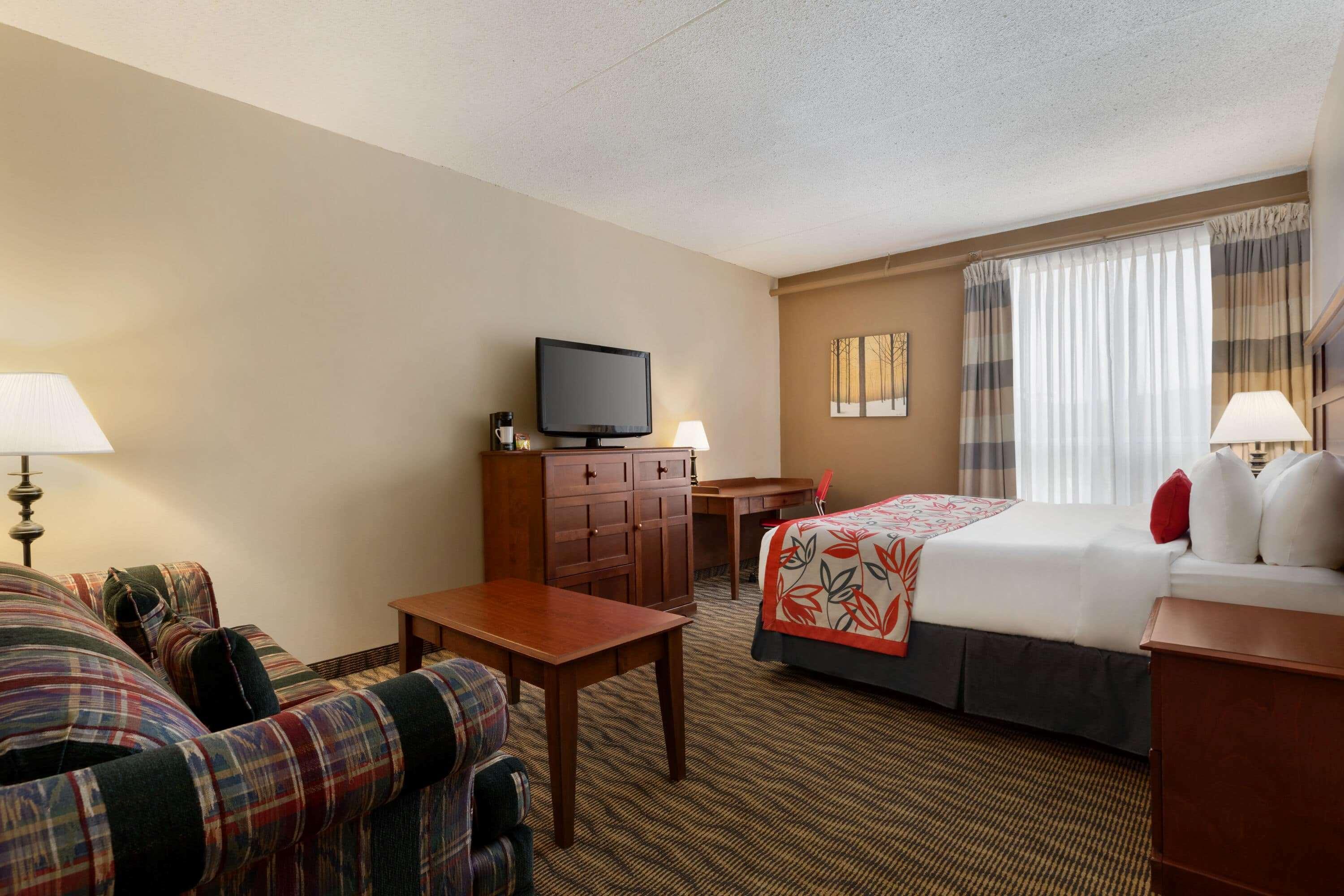 Ramada By Wyndham Fredericton Hotel Buitenkant foto