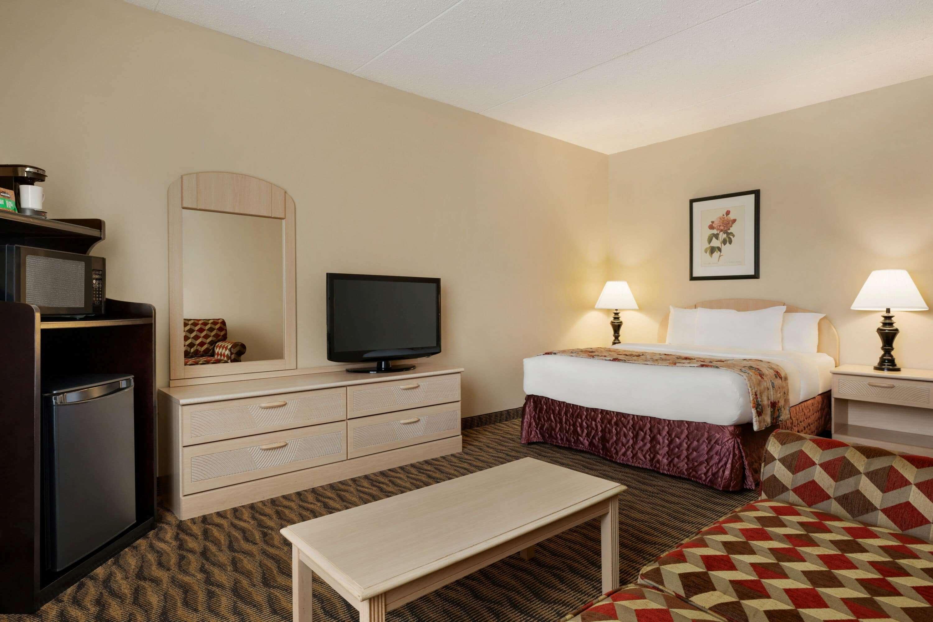 Ramada By Wyndham Fredericton Hotel Buitenkant foto