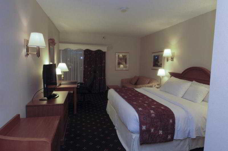 Ramada By Wyndham Fredericton Hotel Buitenkant foto