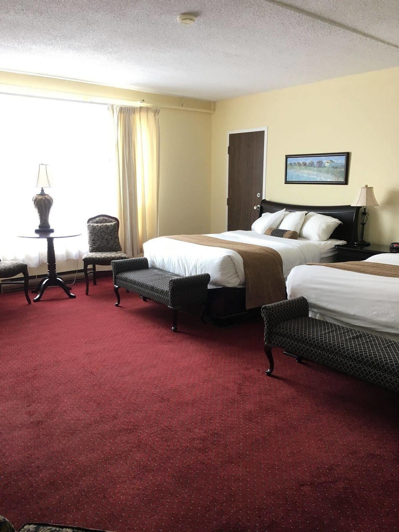Ramada By Wyndham Fredericton Hotel Buitenkant foto